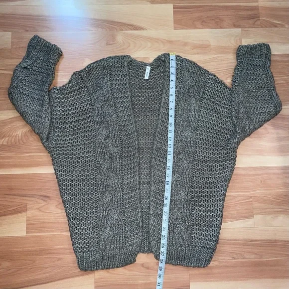 Wishlist Green Chunky Open Cable Knit Dolman Sleeve Cardigan Sweater Size M/L - Picture 8 of 11